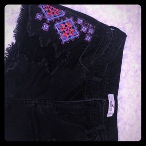 Holister destroyed black shorts
